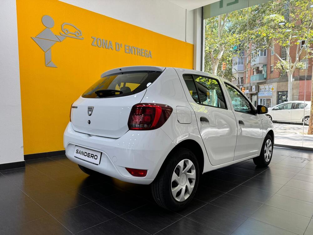 Dacia Sandero Essential foto 3