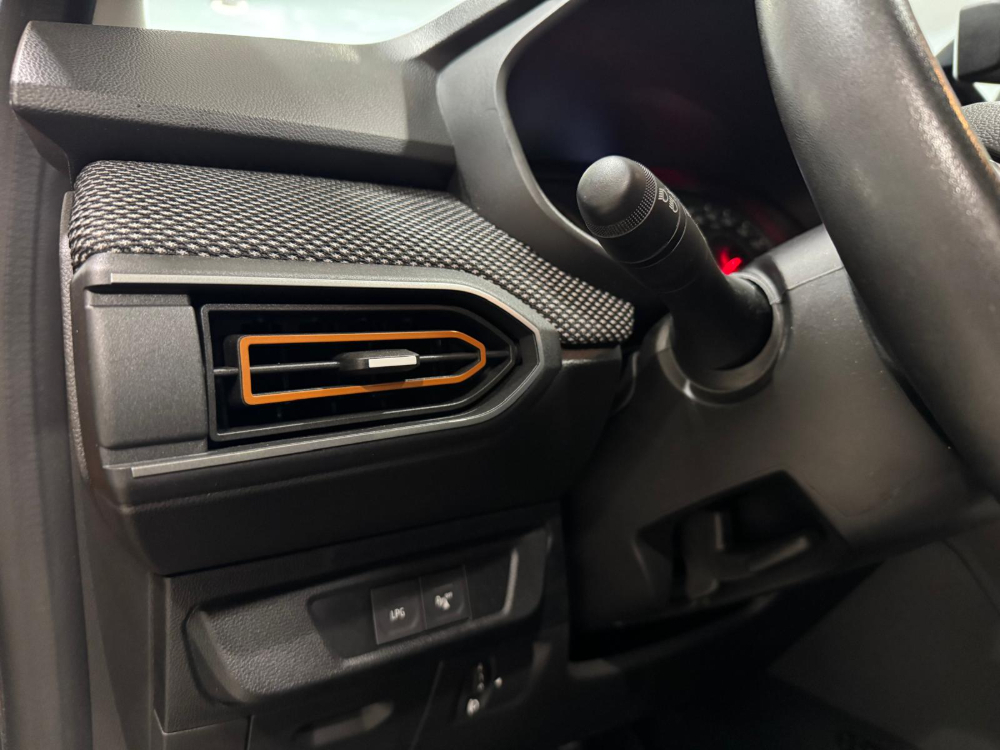 Dacia Sandero Stepway Comfort foto 11